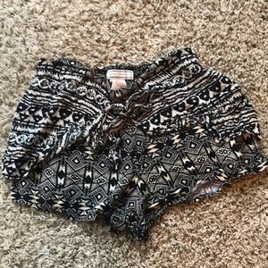 Patterned soft shorts